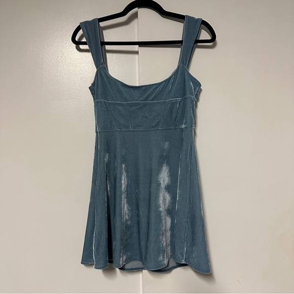 Urban Outfitters Genivieve Velvet Corset Mini Dress in Sky Blue Size Medium - Picture 10 of 10